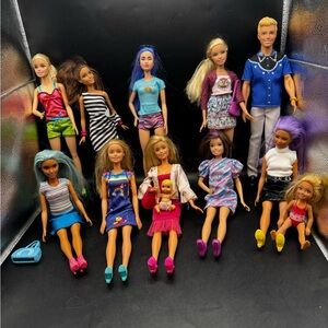 Barbie Dolls W/Ken Lot of 11 W/ Clothes Shoes Extra Accessories (Lot D) Mattel